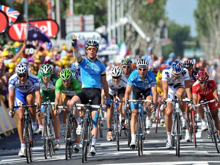 MARK CAVENDISH WINS STAGE TWELVE OF THE 2008 TOUR DE FRANCE